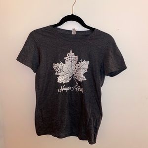 NIAGARA FALLS T-SHIRT (WITH TAGS)